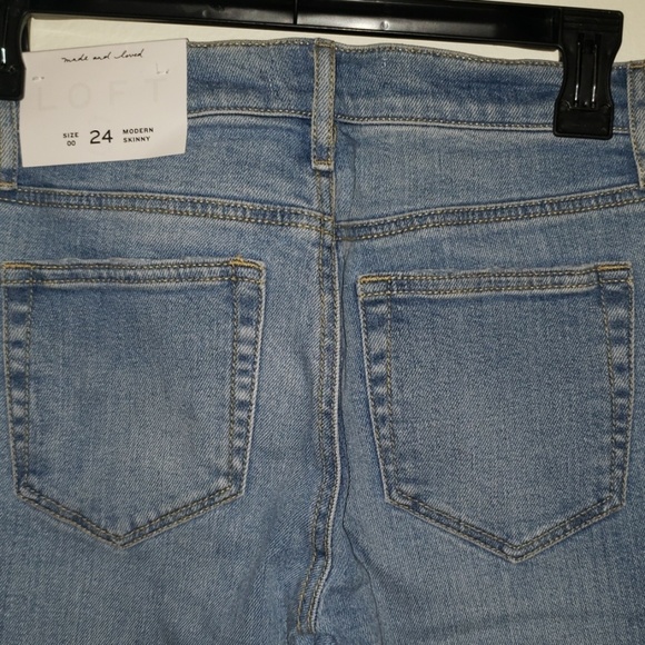 Womens LOFT Modern Skinny Blk Rose Embellish Jeans - Picture 7 of 7